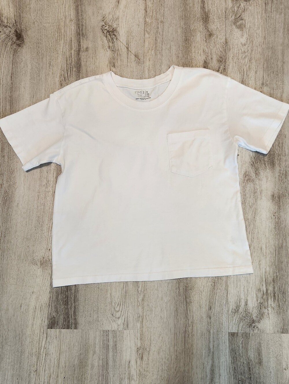 Time and Tru White Short-Sleeve Pocket Tee